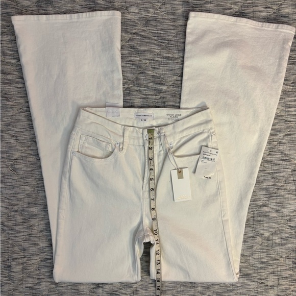 Good American Good Legs Mid-Rise Flare Jeans in White001 Size 2/26 NWT - - Picture 7 of 10